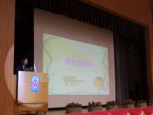Vice Principal Ms. TSUI Yuk-ching shares tips on adapting to campus life to freshmen