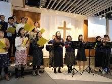 Hymn singing by the Teacher Worship Team