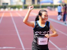 女子甲組100米及400米新紀錄保持者五靈班程嬿珊同學