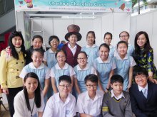 Principal Dr. POON Suk-han, Halina, MH (right back one) taking photos with teachers and students